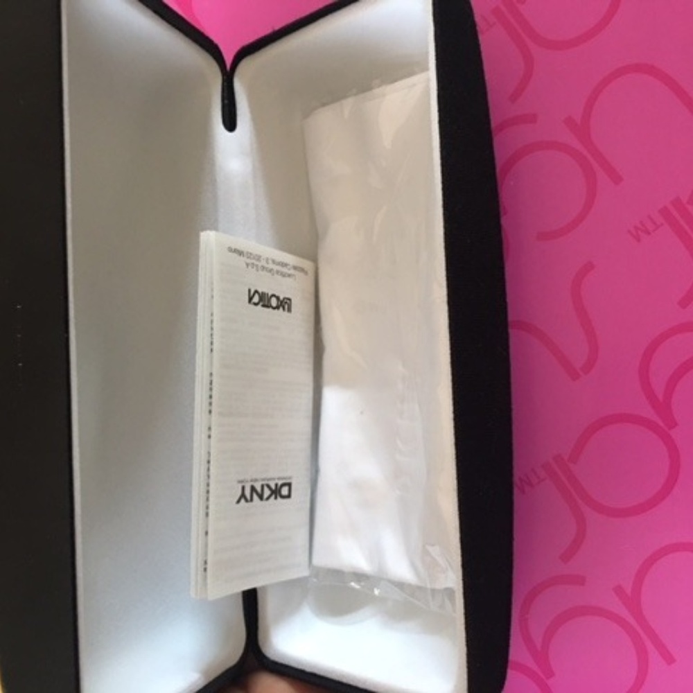 DKNY Sunglass Holder Case